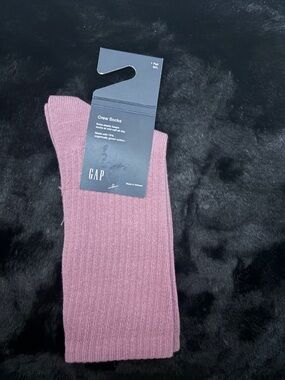 GAP women's Crew Socks - Mauve Pink. NWT